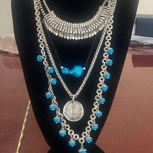 Chicos convertible necklace